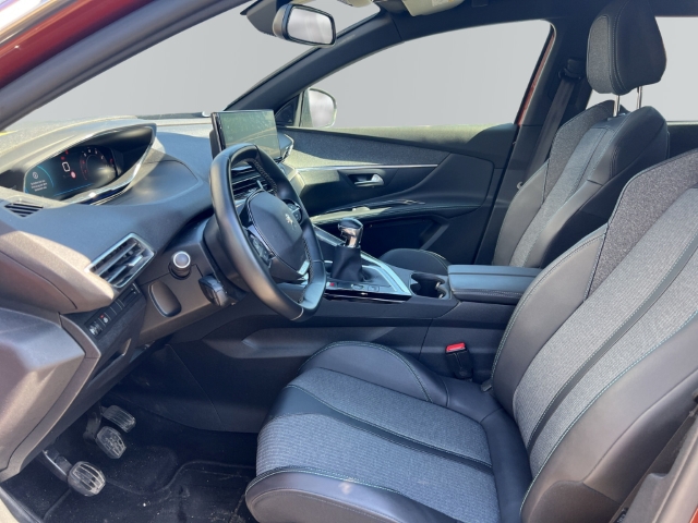 Fahrzeugabbildung Peugeot 5008 Allure Pack 7-Sitzer Navi Digitales Cockpit LED 2-Zonen-Klimaautom DAB Ambientebeleuchtung