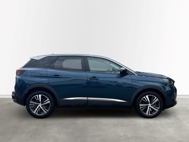 Fahrzeugabbildung Peugeot 3008 Allure Pack Navi Leder Digitales Cockpit LED El. Heckklappe 2-Zonen-Klimaautom