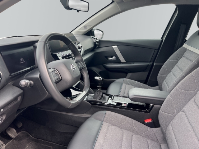 Fahrzeugabbildung Citroen C4 Feel Pack HUD Navi LED Apple CarPlay Android Auto Mehrzonenklima Musikstreaming