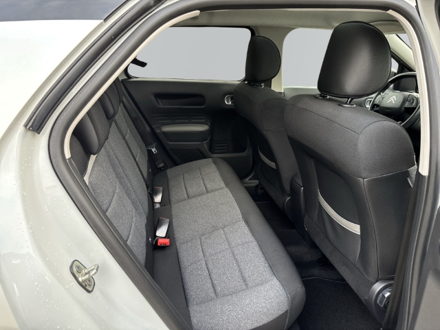 Fahrzeugabbildung Citroen C4 Cactus Shine Panorama Navi Klimaautom SHZ Keyless Spurhalteass. Verkehrszeichenerk.