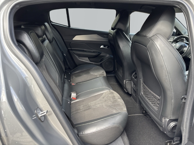 Fahrzeugabbildung Peugeot 408 GT Navi Digitales Cockpit 360 Kamera LED Blendfreies Fernl. Kurvenlicht ACC El. Heckklappe
