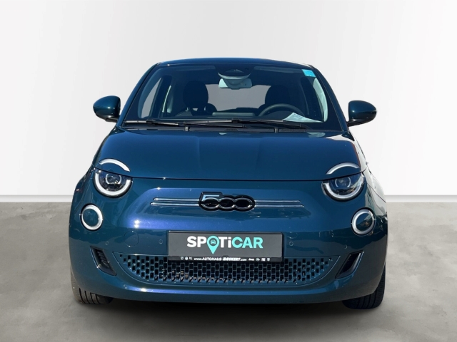 Fahrzeugabbildung Fiat 500e Navi Soundsystem JBL Apple CarPlay Android Auto Klimaautom Fahrerprofil DAB Ambientebeleuchtung