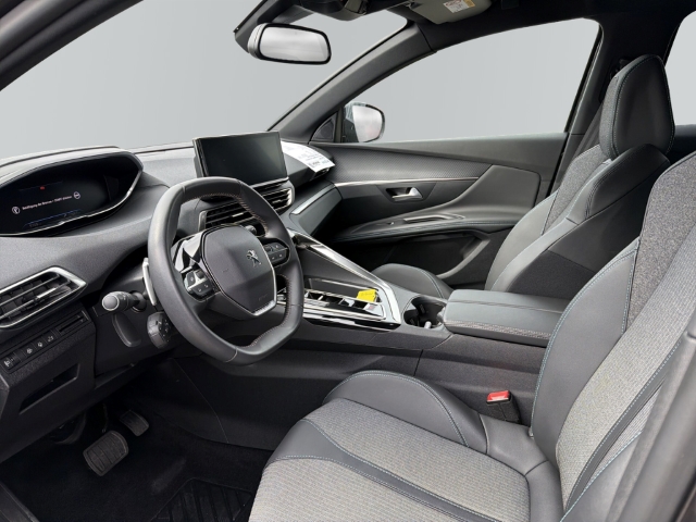 Fahrzeugabbildung Peugeot 3008 Allure Pack Navi Digitales Cockpit LED ACC El. Heckklappe 2-Zonen-Klimaautom
