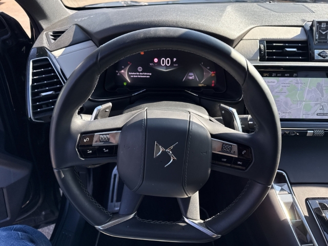 Fahrzeugabbildung DS Automobiles DS7 Esprit de Voyage Digitales Cockpit Klimasitze LED El. Heckklappe Klimaautom