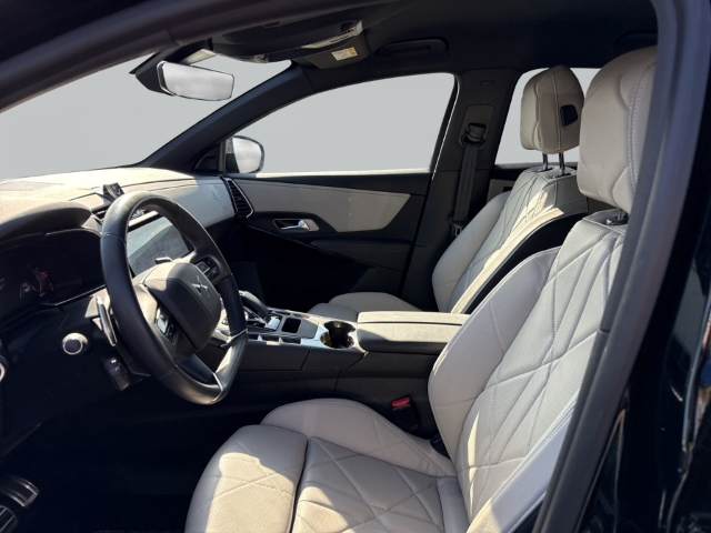 Fahrzeugabbildung DS Automobiles DS7 Esprit de Voyage Digitales Cockpit Klimasitze LED El. Heckklappe Klimaautom