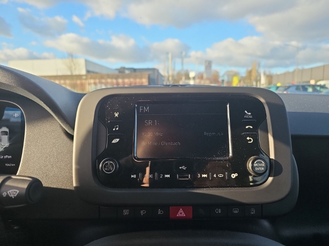 Fahrzeugabbildung Fiat Panda 1.0 Mild Hybrid EU6e, Bluetooth, Tempomat