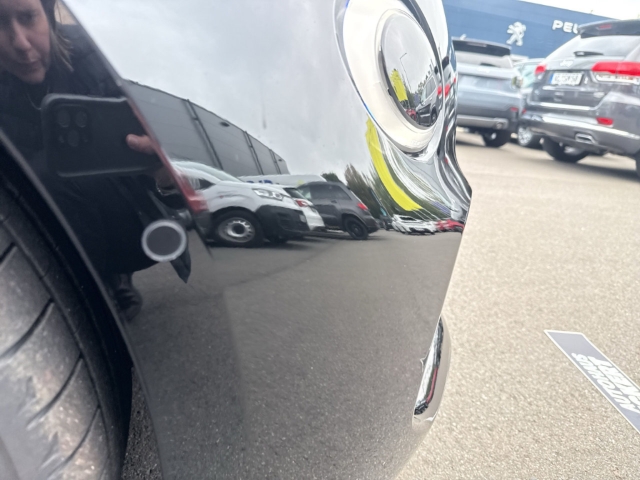 Fahrzeugabbildung Abarth 500 e Turismo, Alcantara, Navi, PDC, RFK, SHZ