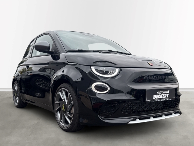 Fahrzeugabbildung Abarth 500 e Turismo, Alcantara, Navi, PDC, RFK, SHZ