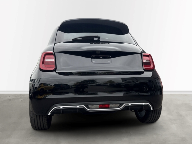 Fahrzeugabbildung Abarth 500 e Turismo, Alcantara, Navi, PDC, RFK, SHZ