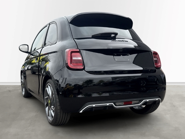Fahrzeugabbildung Abarth 500 e Turismo, Alcantara, Navi, PDC, RFK, SHZ