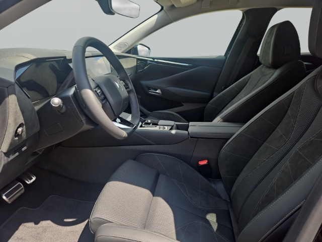 Fahrzeugabbildung DS Automobiles DS4 DS Etoile Alcantara 1.5 BlueHDi 130 FAP EU6e