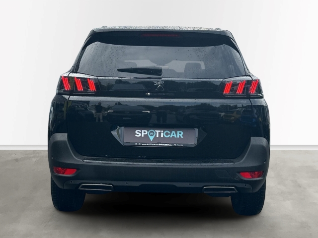 Fahrzeugabbildung Peugeot 5008 Hybrid 136 GT Navi Digitales Cockpit Memory Sitze Soundsystem Massagesitze LED - mit KI generiert/bearbeitet