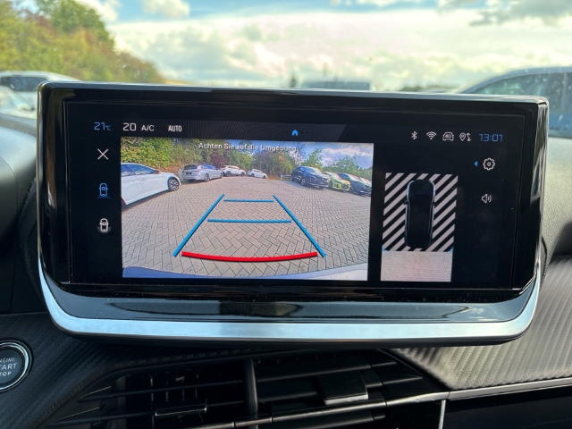 Fahrzeugabbildung Peugeot 2008 Allure LED Apple CarPlay Android Auto Klimaautom Musikstreaming DAB SHZ Spurhalteass. - mit KI generiert/bearbeitet