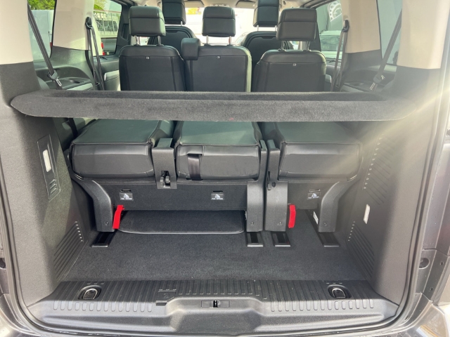 Fahrzeugabbildung Peugeot Traveller Allure L2 8-Sitzer HUD Panorama Navi Massagesitze Xenon El. Schiebetüren