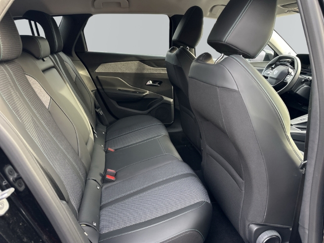 Fahrzeugabbildung Peugeot 308 SW Allure Pack Navi Memory Sitze 360 Kamera LED 2-Zonen-Klimaautom