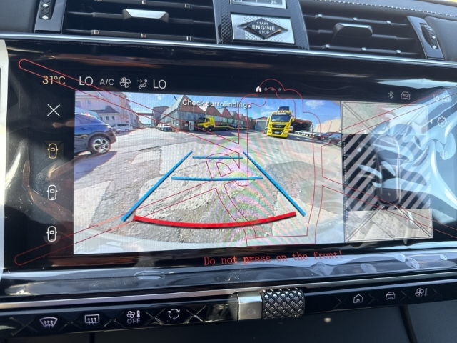 Fahrzeugabbildung DS Automobiles DS7 7 Etoile Blue HDI 130 - mit KI generiert/bearbeitet