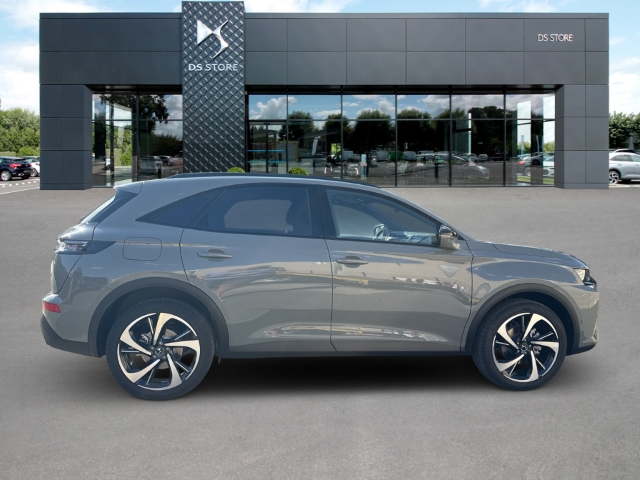 Fahrzeugabbildung DS Automobiles DS7 7 Etoile Blue HDI 130 - mit KI generiert/bearbeitet