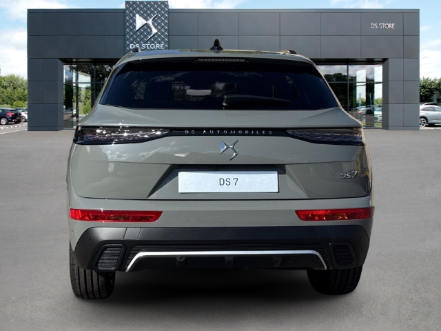Fahrzeugabbildung DS Automobiles DS7 7 Etoile Blue HDI 130 - mit KI generiert/bearbeitet