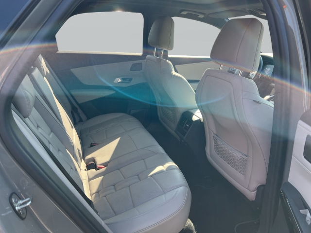 Fahrzeugabbildung DS Automobiles DS7 Opera AHK Panorama Leder Digitales Cockpit Memory Sitze Nachtsichtass.
