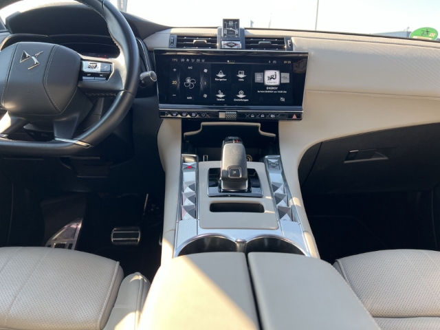 Fahrzeugabbildung DS Automobiles DS7 Opera AHK Panorama Leder Digitales Cockpit Memory Sitze Nachtsichtass.