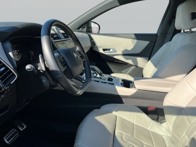 Fahrzeugabbildung DS Automobiles DS7 Opera AHK Panorama Leder Digitales Cockpit Memory Sitze Nachtsichtass.