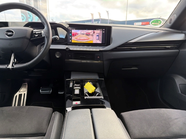 Fahrzeugabbildung Opel Astra L Ultimate 1.2 Turbo 131PS (96KW) EAT8