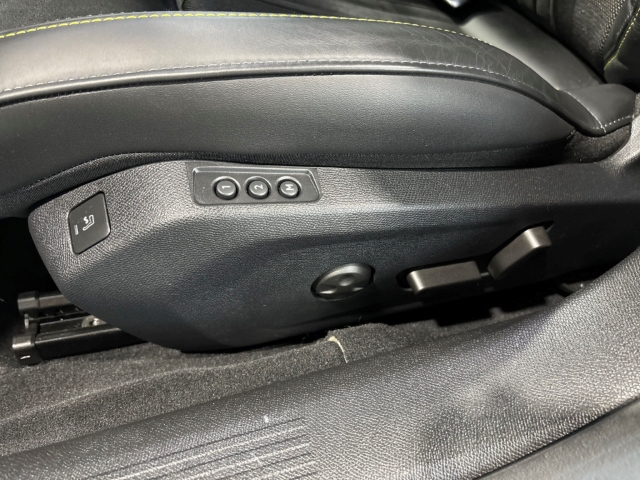 Fahrzeugabbildung Peugeot 508 SW Hybrid4 360 PSE Navi Leder Digitales Cockpit Memory Sitze Soundsystem Nachtsichtass.
