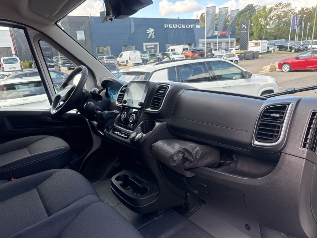Fahrzeugabbildung Fiat Ducato H2 Kastenwagen 35 L2H2 140 M-Jet, AHK,RFK