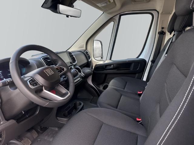 Fahrzeugabbildung Fiat Ducato H2 Kastenwagen 35 L2H2 140 M-Jet, AHK,RFK