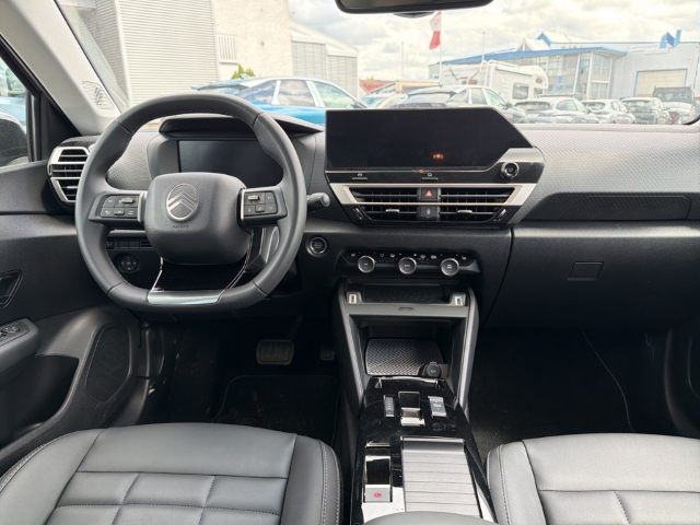Fahrzeugabbildung Citroen e-C4 e-Max Elektromotor 156 - mit KI generiert/bearbeitet