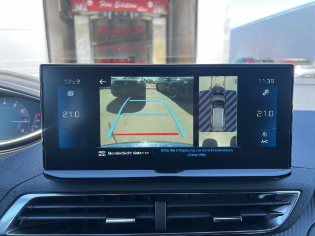 Fahrzeugabbildung Peugeot 5008 Allure Pack 7-Sitzer Navi Digitales Cockpit 360 Kamera LED ACC 2-Zonen-Klimaautom