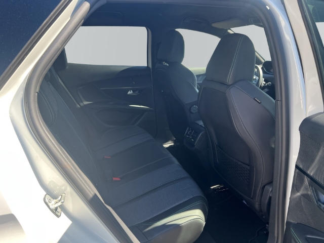 Fahrzeugabbildung Peugeot 3008 Hybrid Allure Pack Navi Digitales Cockpit LED ACC 2-Zonen-Klimaautom DAB