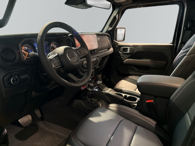 Fahrzeugabbildung Jeep Wrangler Unlimited Rubicon, Sky One Power Softtop, Navi, RFK