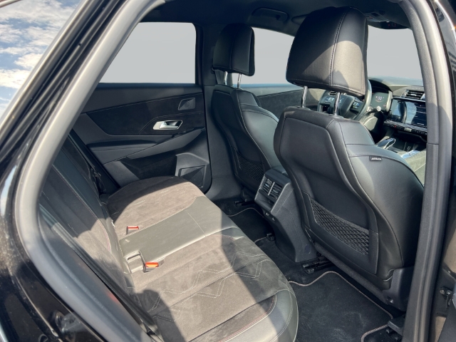 Fahrzeugabbildung DS Automobiles DS7 Performance Line + Digitales Cockpit LED Klimaautom Ambientebeleuchtung