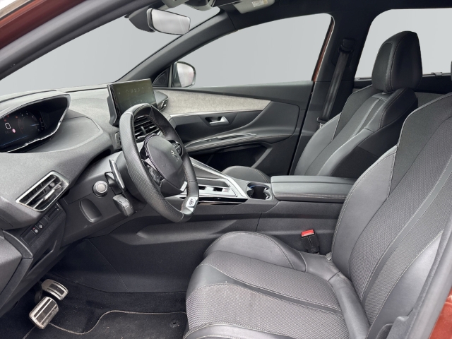Fahrzeugabbildung Peugeot 5008 GT Navi Digitales Cockpit LED ACC 2-Zonen-Klimaautom Fahrerprofil DAB Ambientebeleuchtung - mit KI generiert/bearbeitet