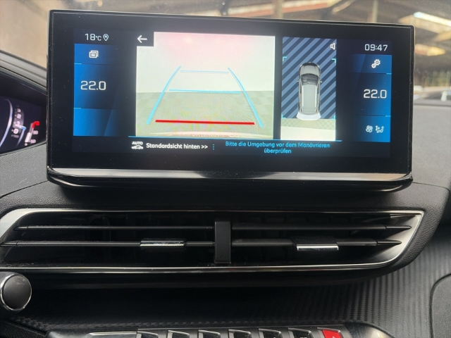 Fahrzeugabbildung Peugeot 3008 Allure Pack Navi Digitales Cockpit LED ACC El. Heckklappe 2-Zonen-Klimaautom - mit KI generiert/bearbeitet