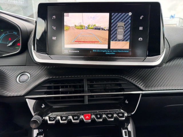 Fahrzeugabbildung Peugeot e-2008 Active Pack LED Klimaautom DAB SHZ Keyless Spurhalteass. Verkehrszeichenerk.