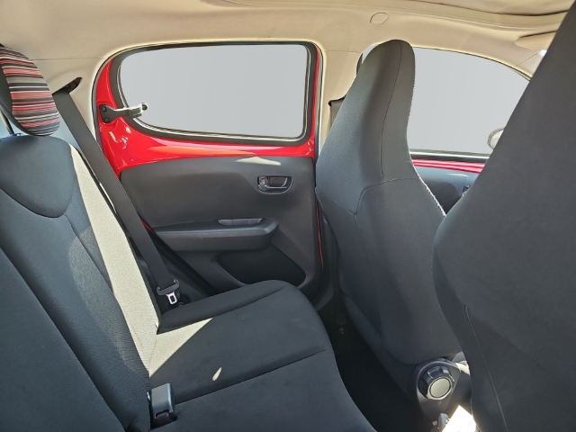 Fahrzeugabbildung Citroen C1 AIRSCAPE Shine 1.0 VTi 72PS (53KW)