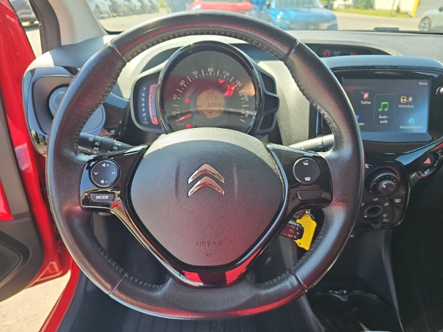 Fahrzeugabbildung Citroen C1 AIRSCAPE Shine 1.0 VTi 72PS (53KW)