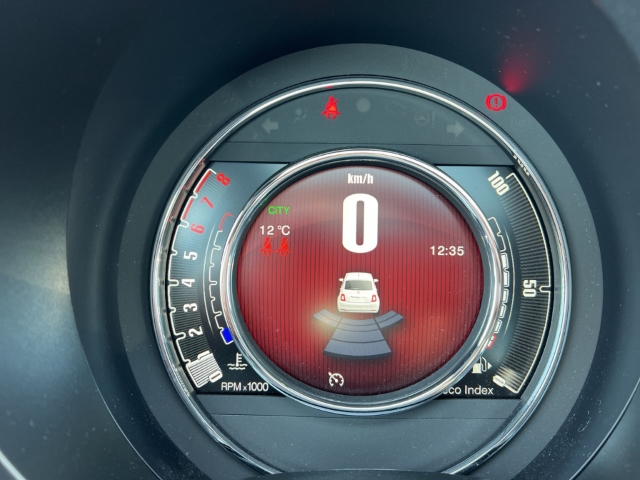 Fahrzeugabbildung Fiat 500 Dolcevita Navi Apple CarPlay Android Auto Klimaautom Musikstreaming DAB Temp Tel.-Vorb.