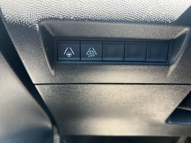 Fahrzeugabbildung Peugeot 208 GT Panorama Navi LED ACC Klimaautom Fahrerprofil DAB Ambientebeleuchtung SHZ Parklenkass.