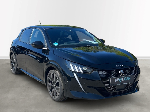 Fahrzeugabbildung Peugeot 208 GT Panorama Navi LED ACC Klimaautom Fahrerprofil DAB Ambientebeleuchtung SHZ Parklenkass.