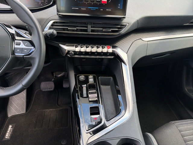 Fahrzeugabbildung Peugeot 3008 Active Pack Digitales Cockpit LED 2-Zonen-Klimaautom DAB SHZ Keyless Spurhalteass.
