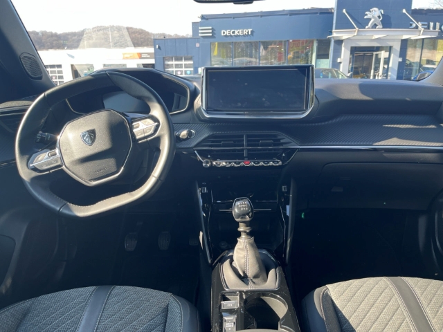 Fahrzeugabbildung Peugeot 2008 Allure LED Apple CarPlay Android Auto Klimaautom Musikstreaming DAB SHZ Spurhalteass.