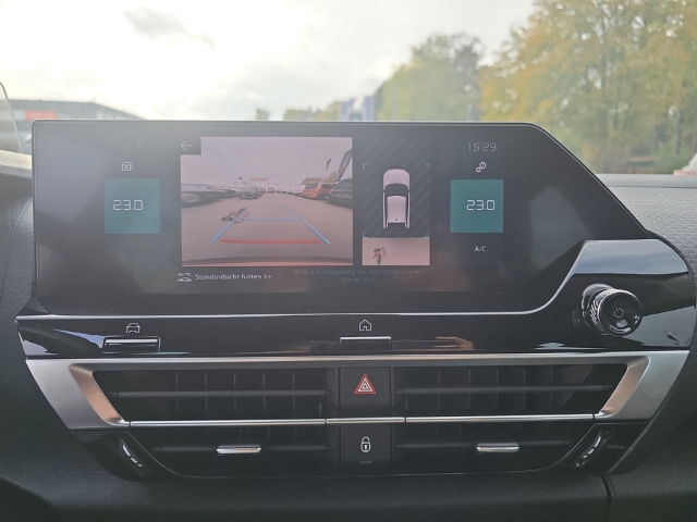 Fahrzeugabbildung Citroen e-C4 Feel Pack Elektromotor HUD Navi LED Apple CarPlay Android Auto Mehrzonenklima