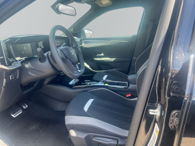 Fahrzeugabbildung Opel Mokka GS Line Digitales Cockpit LED ACC Apple CarPlay Android Auto Klimaautom Musikstreaming