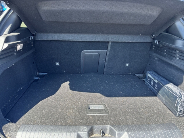Fahrzeugabbildung Opel Astra L Ultimate HUD Navi Digitales Cockpit Soundsystem 360 Kamera LED Blendfreies Fernl.