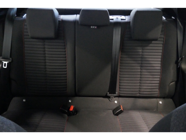 Fahrzeugabbildung Peugeot e-208 Active Pack Elektro LED Apple CarPlay Android Auto Musikstreaming DAB Spurhalteass.