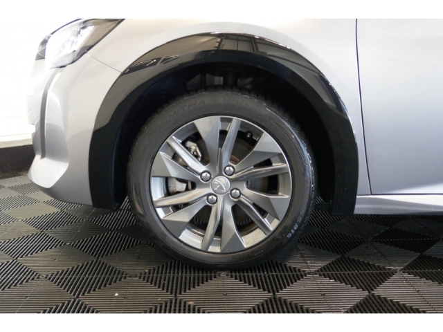 Fahrzeugabbildung Peugeot e-208 Active Pack Elektro LED Apple CarPlay Android Auto Musikstreaming DAB Spurhalteass.