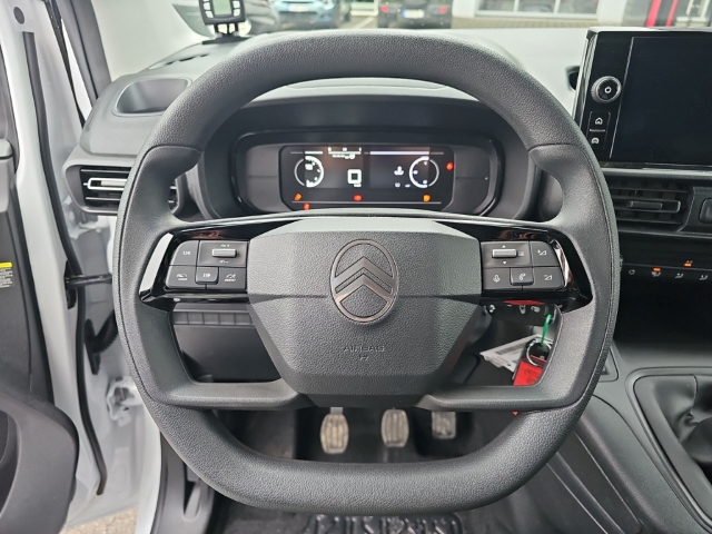 Fahrzeugabbildung Citroen Berlingo Kasten L2 Pharmaausbau GDP.VAN 1.5 BlueHDi 100 FAP EU6e
